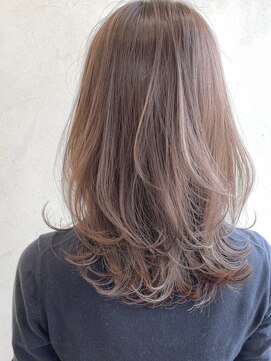 ウェイズ トウキョウ(Ways TOKYO) 思わず触れたくなるシアンベージュ