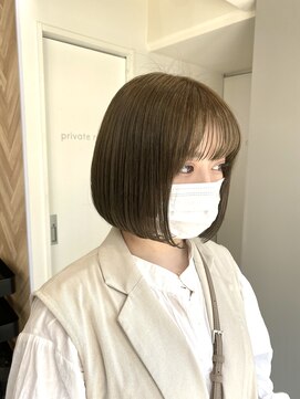 シア(sia) 透明感☆オリーブグレージュ☆