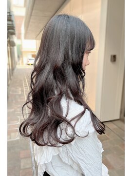 クーエフー(coo et fuu) 10代20代30代40代  前髪　ワンレンウェーブロングヘアー　藤沢