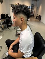 イズ(iss)&nbsp;[Mizuki指名限定]スキンフェードパーマ