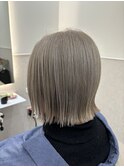 ハイトーングレージュ