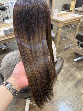 アルターリール(aL ter Rire) イメチェン/ホワイトブロンド/外ハネボブ/ワイドバング/杉田花乃