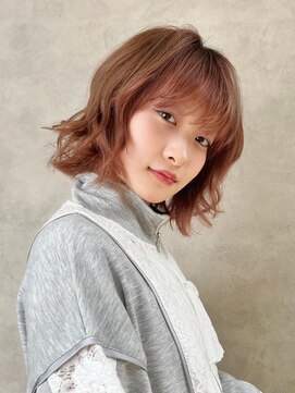 メゾンドイギー(MAISON de IGGY) ミディアムボブ×暖色ブリーチカラー