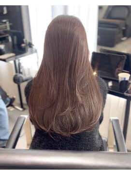 リス バイ ソヨン(Lis by SOYON) 黒髪/グレーベージュ/レイヤーロング/前髪パーマ/髪質改善