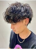 ツイストスパイラルパーマセンターパートツーブロック刈り上げ