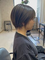 ハチ(hachi)&nbsp;20代30代40代大人かわいい丸みショートボブ立体感ブラウン