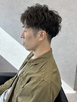 リオールバイニアウ(RE:ALL by Niau) 波巻きスパイラルパーマツイストスパイラルパーマセンターパート