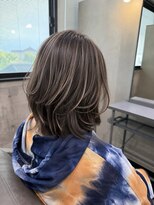 エミス(EMIITH) 白髪を好きになるデザインハイライト