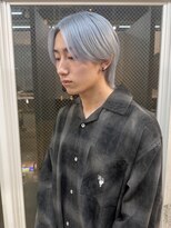 ラニヘアサロン(lani hair salon)&nbsp;水色カラー/メンズカラー/メンズハイトーン/センターパート/