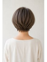 ベルス(bellus)&nbsp;大人ショートボブ×グレージュ　30代　40代　50代