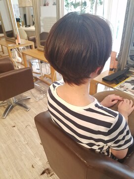 ウィービーパセリ(webeparsley by Johji Group) ショートボブ 担当 富樫直樹