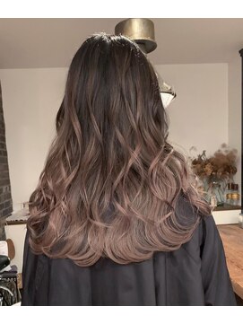 シフト ニュートラル(SHIFT N) ピンクベージュ　バレイヤージュ