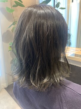 ハブ(hub) グレーカラー