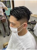 【cuzKLUB】バーバースタイル スキンフェード×サイドパート池袋