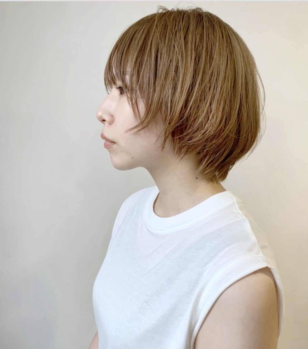 伸ばしかけマッシュショート×ミルクティーベージュ×【ISAO