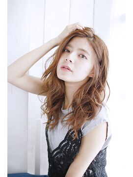 オティアプラスエヌ(OTTIA+n) 20代30代40代　色っぽ抜け感ルーズロング【松山】#201