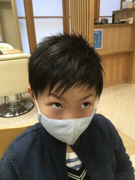 ヘアサロンアンドヘアメイクディー(hair salon hair make D) 仙台D　オリジナルツーブロック×斜めバング　KIDSバージョン