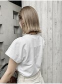 白髪があってもできる大人の切りっぱなしハイトーンボブ