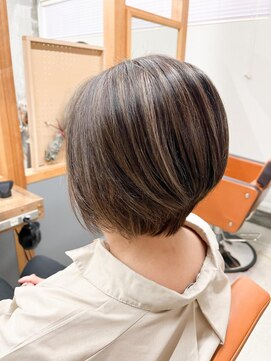 ユッカ エルア 武庫之荘南口(YUCCA elua) エルア角床ハイライトショート