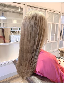 クリーム(CREAM) ミルクティー　ハイトーン　ブリーチ