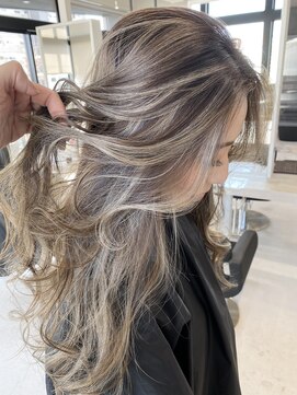 オリ(‘Oli) コントラストハイライト