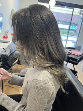 ラック 津田沼(LUCK) グラデーショングレージュ