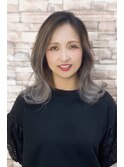 グラデーションカラー　シルバーくびれミディ☆20代30代40代50代