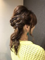 ナゴミノヒトトキ(NAGOMI NO HiTOTOKi)&nbsp;パーマで簡単ハーフアップ