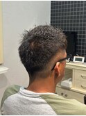 動きと立体感で魅せる、大人のツイストスパイラルパーマ