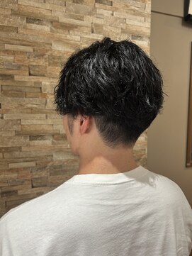 ココカラヘアー ニコ(cococara hair nico) ブルーブラック/刈り上げマッシュ/メンズパーマ