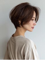 レリーキルト 岡本(RelyQuilt)&nbsp;明るい白髪染めショートで華やか若見え[岡本/摂津本山]
