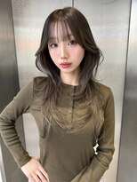 天神美容室&nbsp;ハッシュカット×小顔レイヤー×韓国風巻き×髪質改善