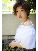 リル(Lilou)&nbsp;【Lilou】大人かわいい ショートボブ パーマ イルミナカラー