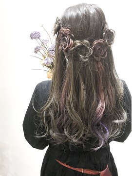 ニーケ 池袋 池袋西口(nike) 【nike池袋】ブリーチ2回onカラー☆フラワーハーフアップ☆