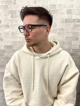 アールプラスヘアサロン(ar+ hair salon) 外国人風フェードスタイル