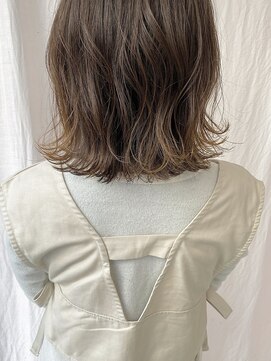 ツイギー 伊賀上ビル店(TWiGGY) ゆるーくが可愛い『ゆるふわボブ』