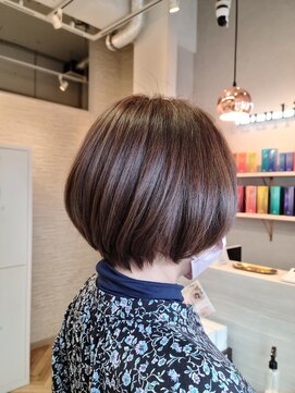 トゥーリ 藤崎店(tuuli) 大人ショートボブ、くすみカラー