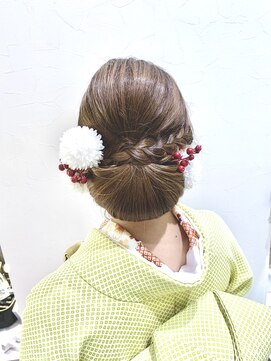 ブラウ ネイル パーティー(Blau Nail Party) 着物で綺麗め三つ編みヘア