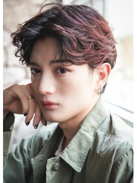 カライング(ing) スーツ短髪ツーブロック束感モテる黒髪シークレットパーマ流行