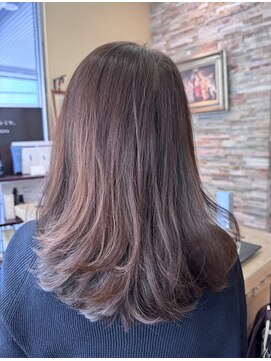 プリマヴェーラ 神楽坂 大人のセミロング