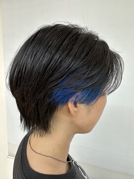 クオリス 上福岡店(QUALIS) 20代30代◎韓国風ハンサムショート×インナーカラーブルー