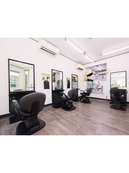 少人数制でゆったり過ごせるプライベート空間♪大型店が苦手な方にもオススメの少人数サロン。