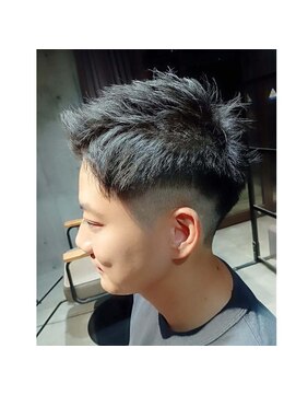 ネセサリー(NECESSARY) カット