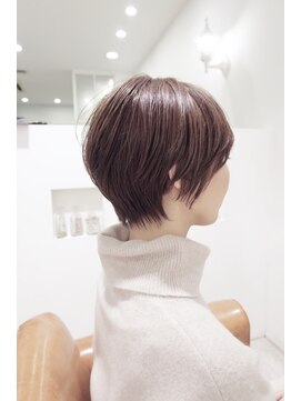 メモリーズ 水天宮前店(Memories) 40代50代60代にオススメ小顔前下がりマッシュショート