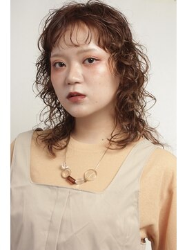 ピークアブー アヴェダ 池袋東武(PEEK-A-BOO AVEDA) ミディアムレイヤーパーマ