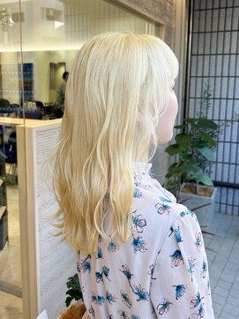 シュク 高円寺(SYUK) ブロンドヘア/ブリーチ1回/ケア【SYUK】kanna