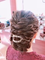 ヘアースペース オブジェ(Hair Space Objet) ねじり編みスタイル