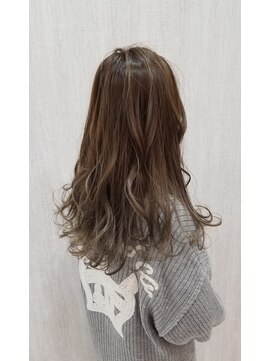 アルーシェ 心斎橋(Alushe) デザインカラー☆3Dハイライト×グレージュ【心斎橋　学割U24】