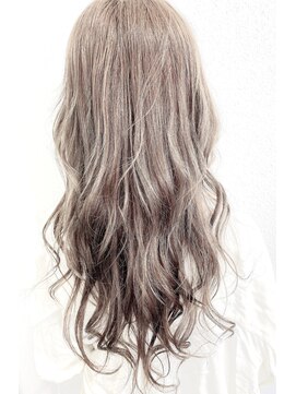 ジェナ(Jena) 透明感アッシュベージュ