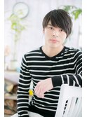 モノトーングレージュナチュラルショートマッシュヘアb1